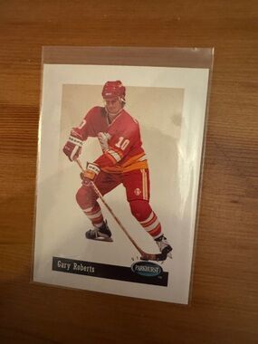 Parkhurst Red Hockey Card - Gary Roberts